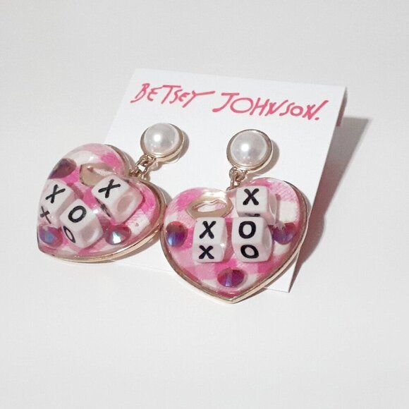 NWT Betsey Johnson XOXO heart & lip love drop earrings - Picture 4 of 10